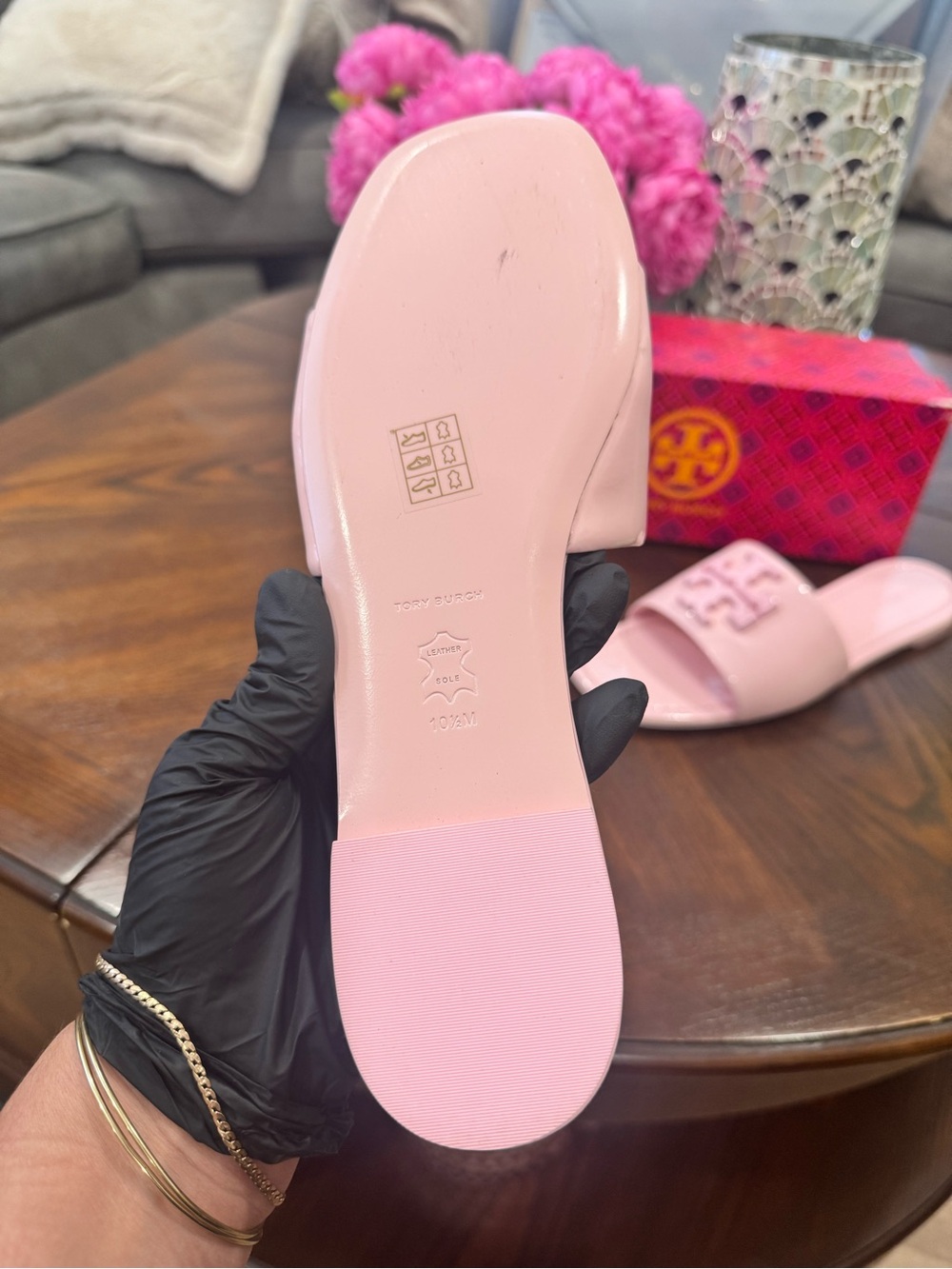Tory Burch Baby Pink Patent Leather Slide Sandals - Picture 3 of 4